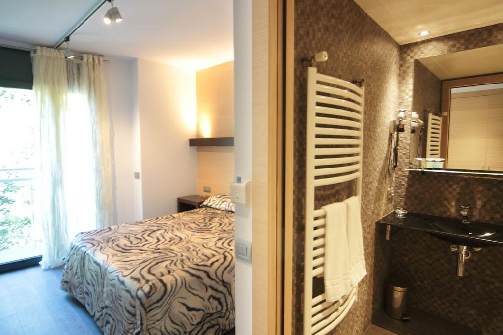 Hotel 9 Sant Antoni Ribes De Freser Room photo
